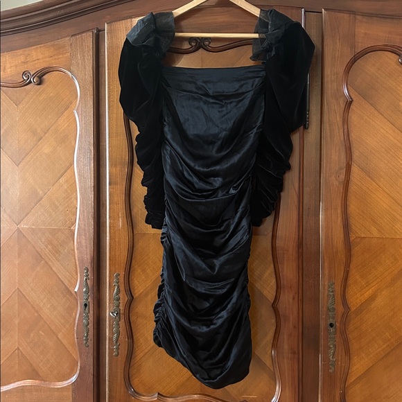 Alice + Olivia Katrice Velvet Puff Sleeve Silk Dress Size 4 - Picture 4 of 9